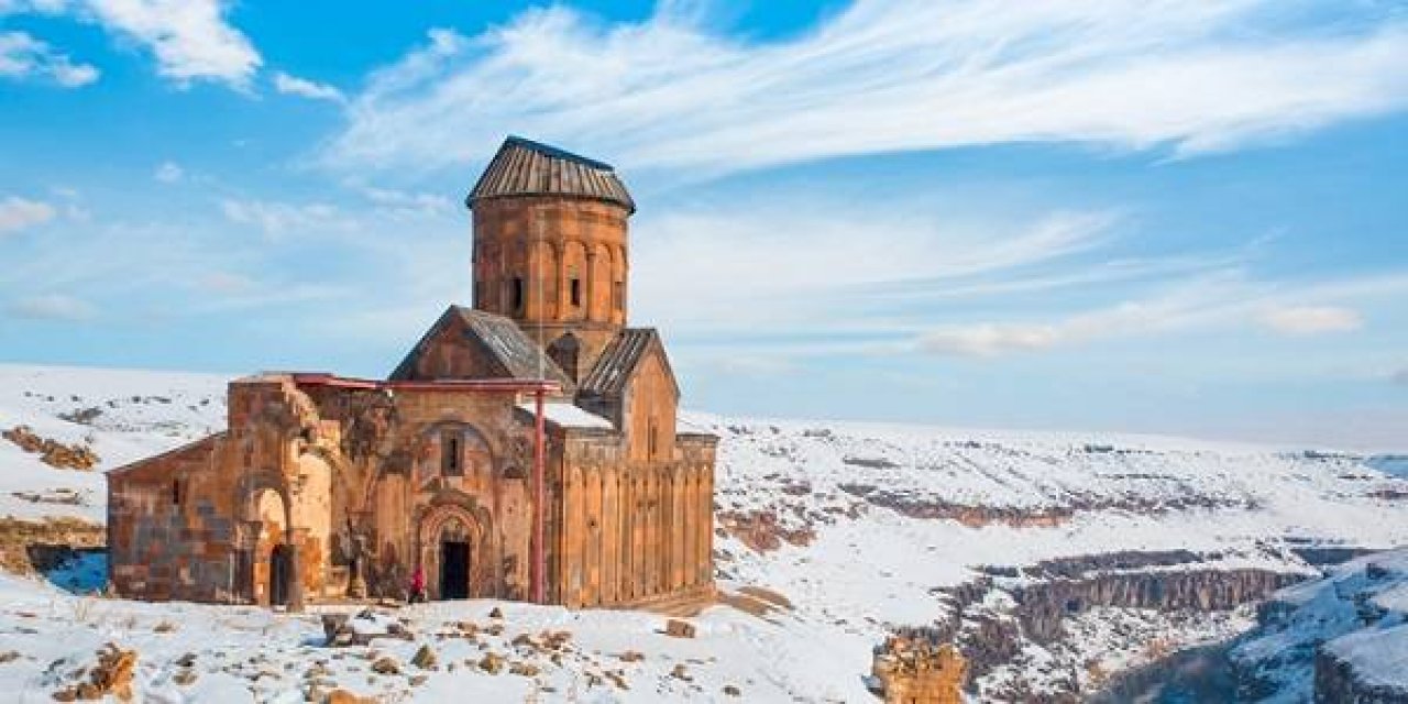 Ani Kalesi nerede? Ani Kalesi Hangi Ülkede? Ani Kalesi Türkiye'demi?