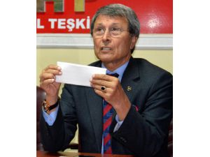 MHP’li Halaçoğlu: Bazı Kişilere 20 Adet Mühürlü Pusula Dağıtılmış