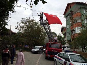 Şehit Uzman Çavuşun Ailesine Acı Haber Verildi
