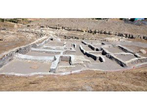 Kemah'ta 1000 Yıllık 'Türk Mahallesi' Gün Yüzüne Çıktı