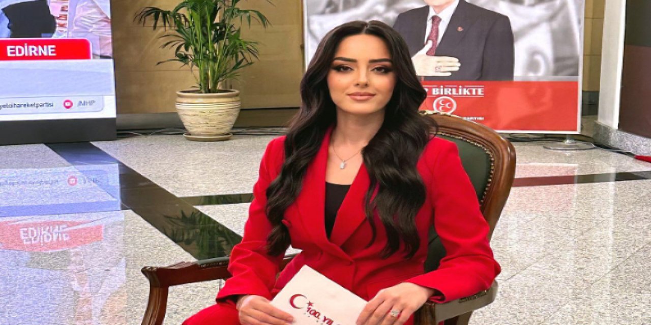 Büşra Cin Kimdir, Kaç Yaşında? MHP MYK Üyesi Büşra Cin'in Hayatı ve Kariyeri