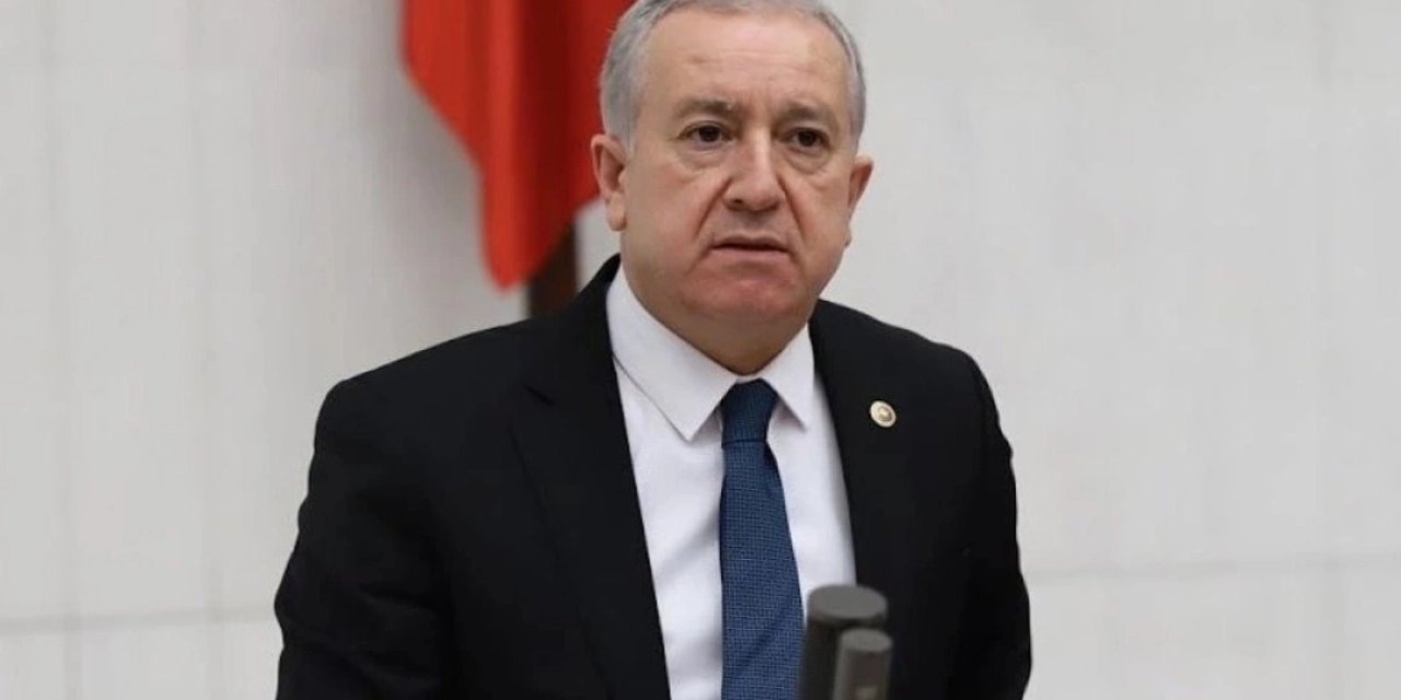 MHP'li Sadir Durmaz’dan Özgür Özel’e Sert Tepki: Vatansever CHP’lileri Hayal Kırıklığına Uğratıyorsun