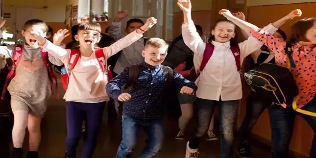 MEB Yaz Tatili Takvimini Açıkladı: Tatil Ne Erken Ne Uzadı, İşte Net Tarih!