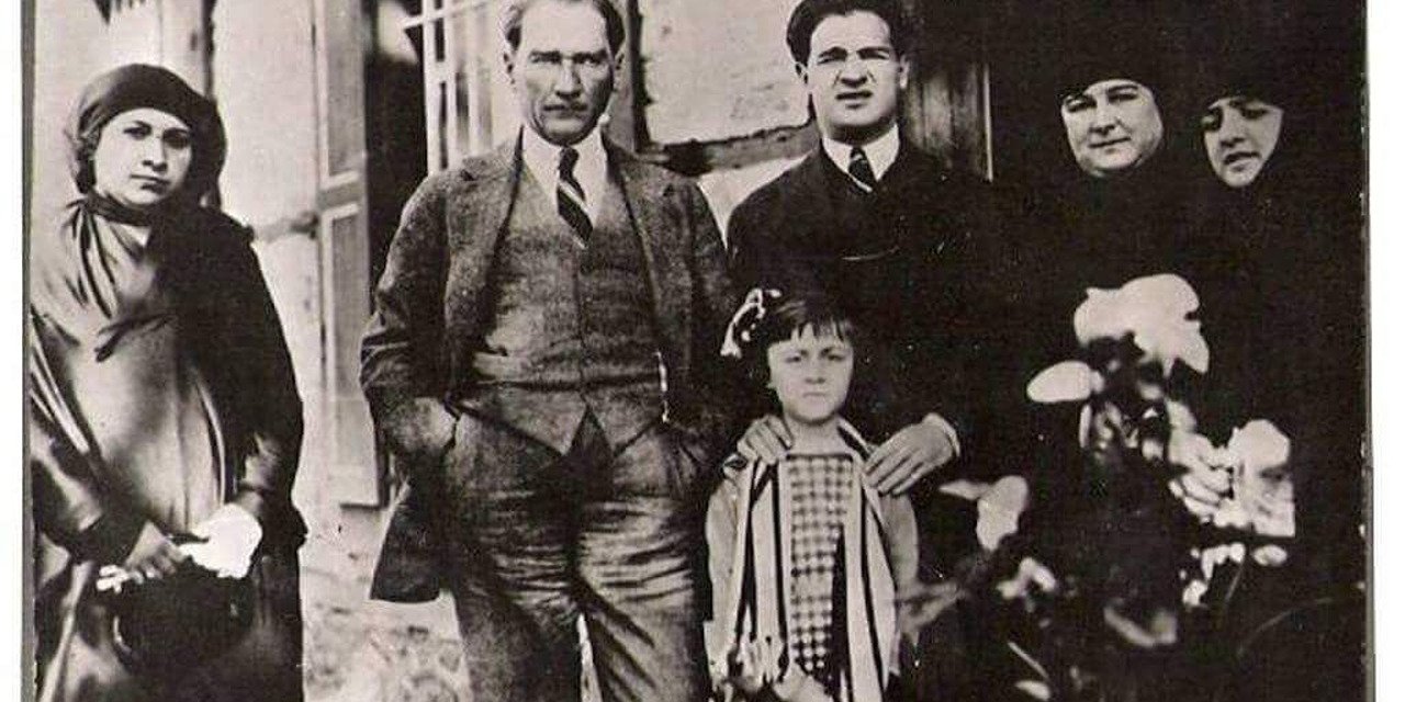 Atatürk'ün Kökeni Açıklandı: İşte Atatürk Ailesi ve Soy Ağacı! Atatürk Aslen Nereli