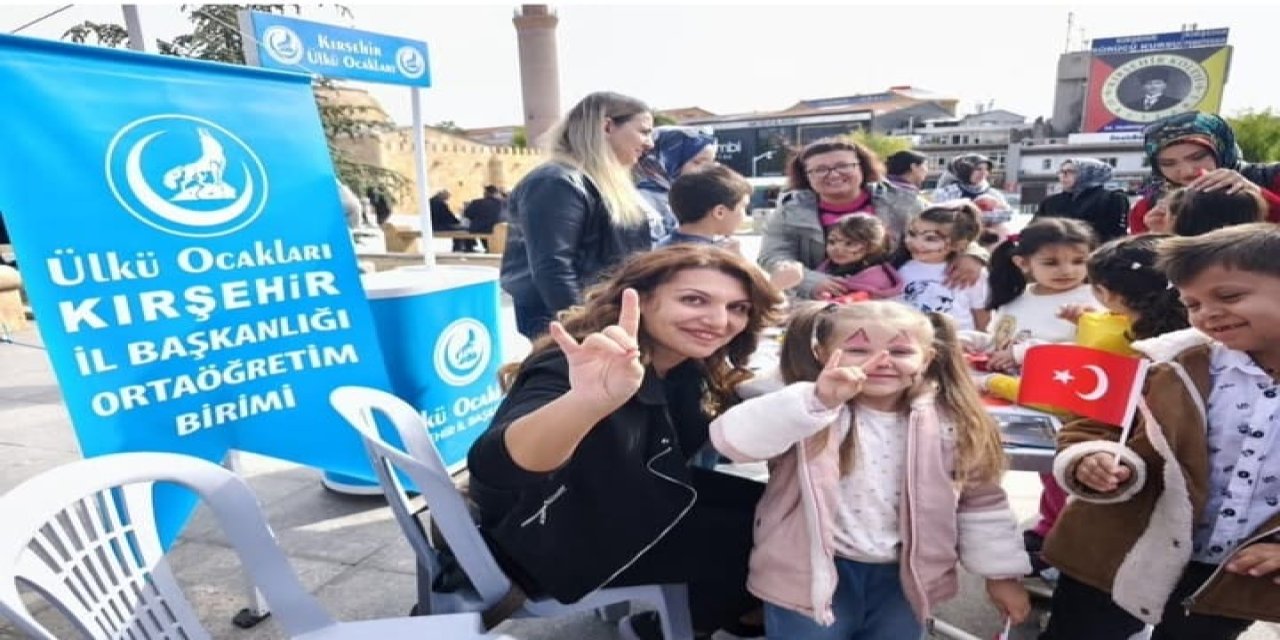 Kırşehir’de Ülkü Ocakları Cumhuriyet Bayramı’nı Coşkuyla Kutladı