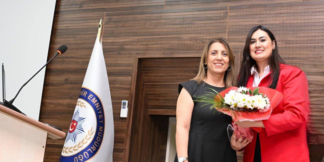 Gamze Boynueğri: Devletin Temsil Dili Nezakettir