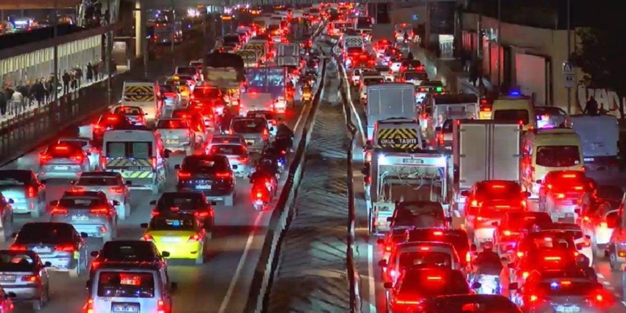 Başkentte 1 Mayıs Alarmı! Yollar Trafiğe Kapatılacak