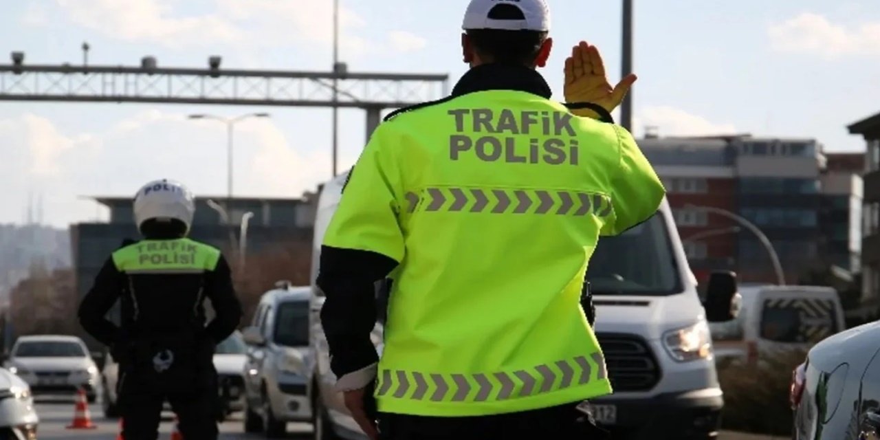 En Çok Çevirmeye Giren Otomobil Renkleri Açıklandı: Kırmızı Liste Başında