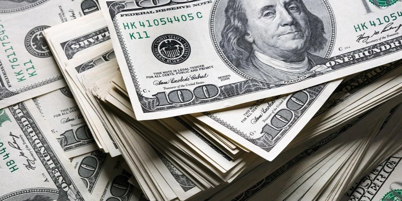 Küresel Belirsizlik Piyasaları Vurdu: Dolar 45 Lira Seviyesine Yükseldi