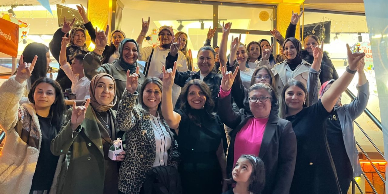 Ülkü Ocakları Kırşehir İl Başkanlığı’ndan Anneler Günü Programı