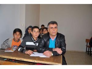 Reyhanlı'da Her 3 Öğrenciden 1'i Suriyeli