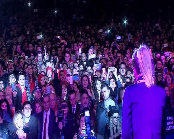 Sevgililer Gününde Sıla Konseri