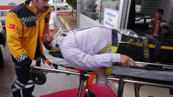 AKP'li Başkanlar Kazada Yaralandı