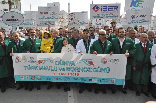 Dünya Havlu ve Bornoz Günü, Kortej Yürüyüşüyle Başladı