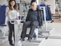 Elektro Terapi İle Yeniden Ayağa Kalktı