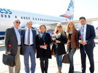 İranlı Turistlere Çiçekli Karşılama