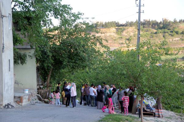 UZMAN ÇAVUŞ, ÇOCUĞUNU GÖREMEDEN ŞEHİT DÜŞTÜ