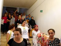 Ücret Alamayan Fabrika İşcileri İş Bıraktı