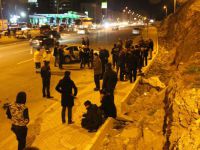 Zincirleme Kazada Kaldırımda Yürüyen Polis Öldü, 2 Yaralı