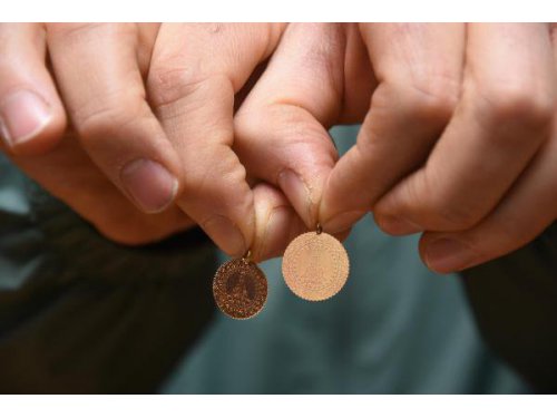 Fiyatı Uçunca Gram Altın Dörde Bölündü