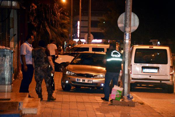 Akaryakıt İstasyonunda Silahlı Kavga: 2 Yaralı