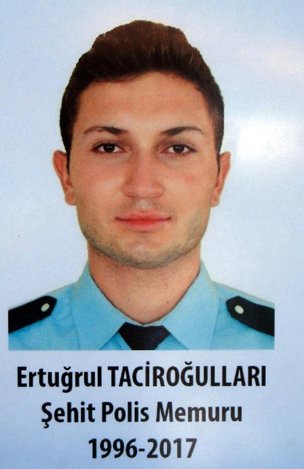 Şehit Polis Ertuğrul Taciroğulları Kayseri'de Toprağa Verildi