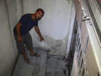Atık Su Kanalı Tıkandı, Ev ve İş Yerlerini Su Bastı
