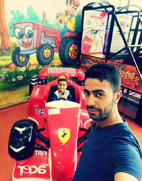 Üzerine Demir Kapı Devrilen Çocuk Öldü