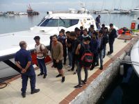 Ayvacık'ta 31 Kaçak Göçmen Yakalandı