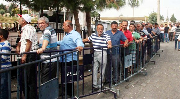 9 aylığına asgari ücretli iş kuyruğu...