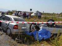 Otomobiller Kavşakta Çarpıştı: 2 Ölü, 7 Yaralı