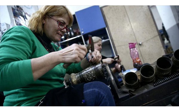 'Bakırcılık Erkek Mesleğidir' Görüşünü Yıktılar