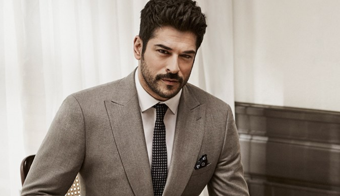 Burak Özçivit kimdir?