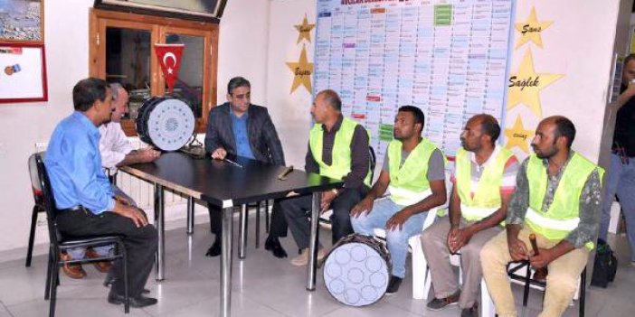 Davulcular Bu Gece Sahurda Davul Çalmadı